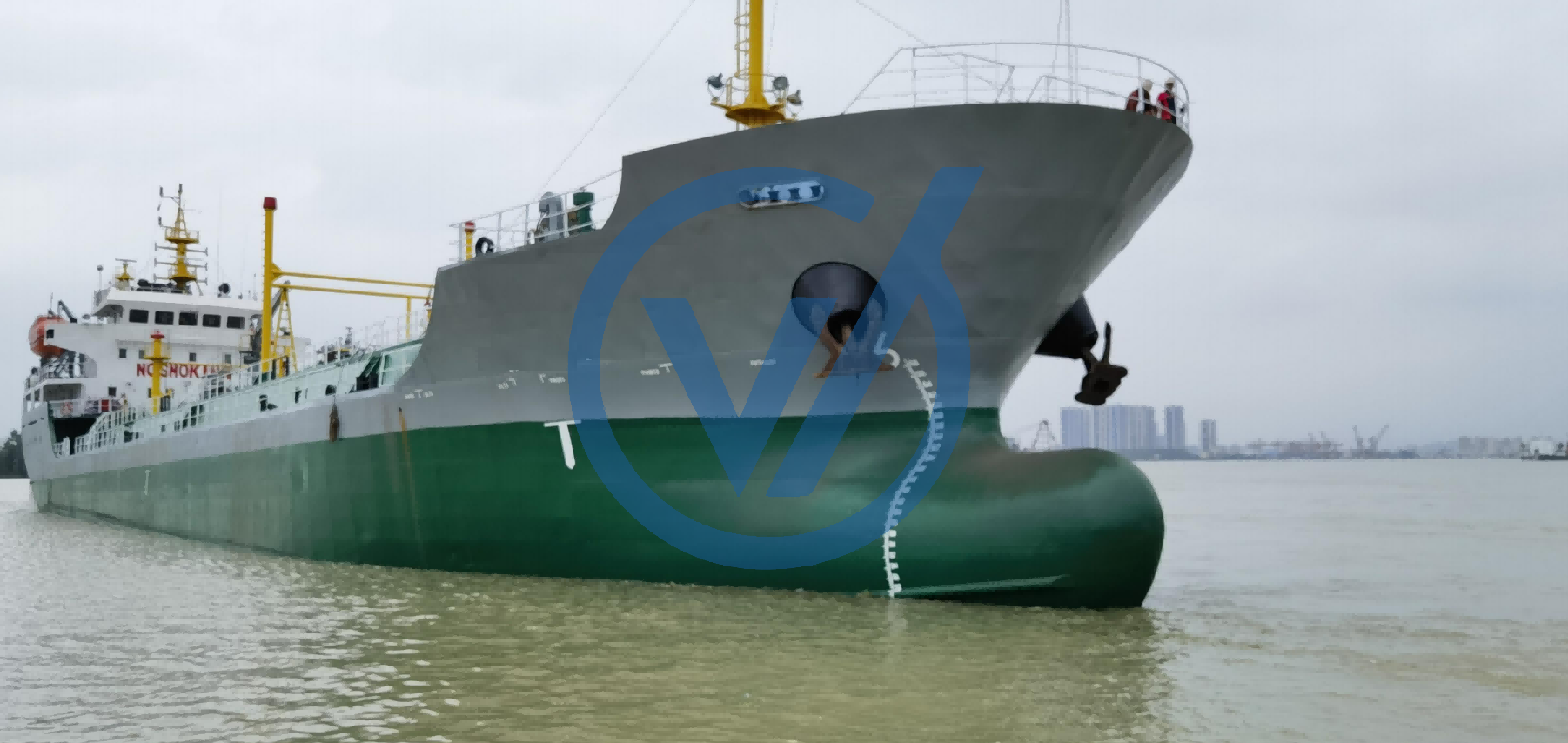 4463 DWT HEAVY OIL TANKER